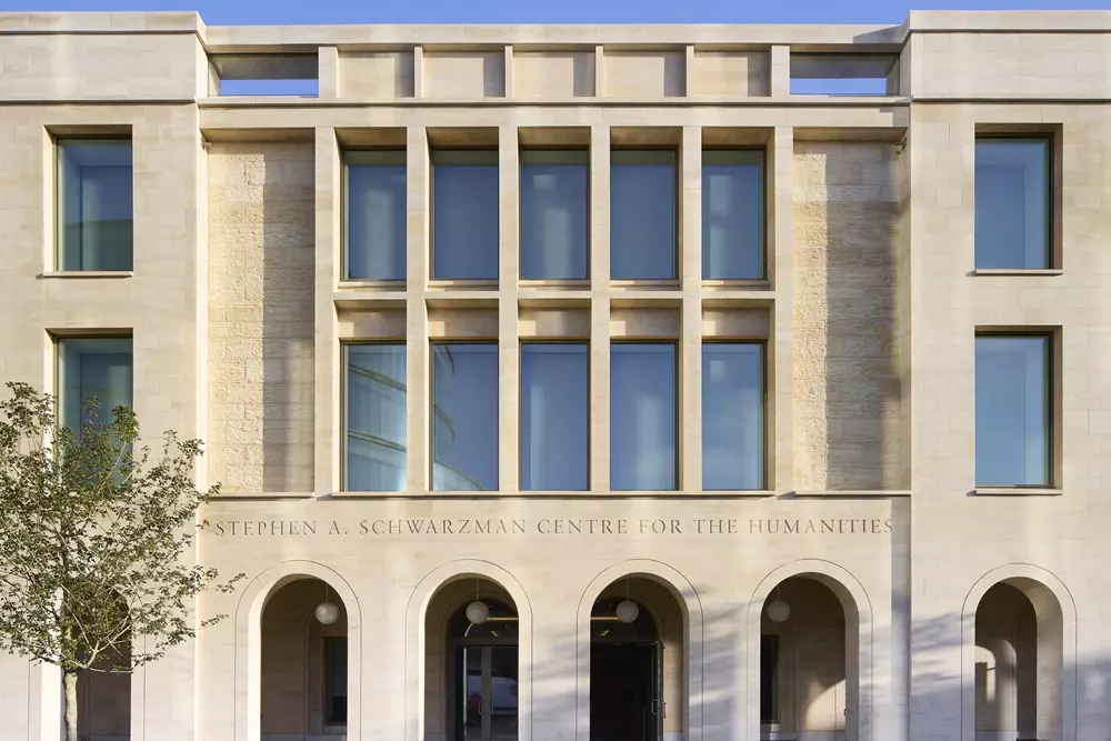 2 external view of the stephen a schwarzman centre for the humanities university of oxford photograph c hufton crow small